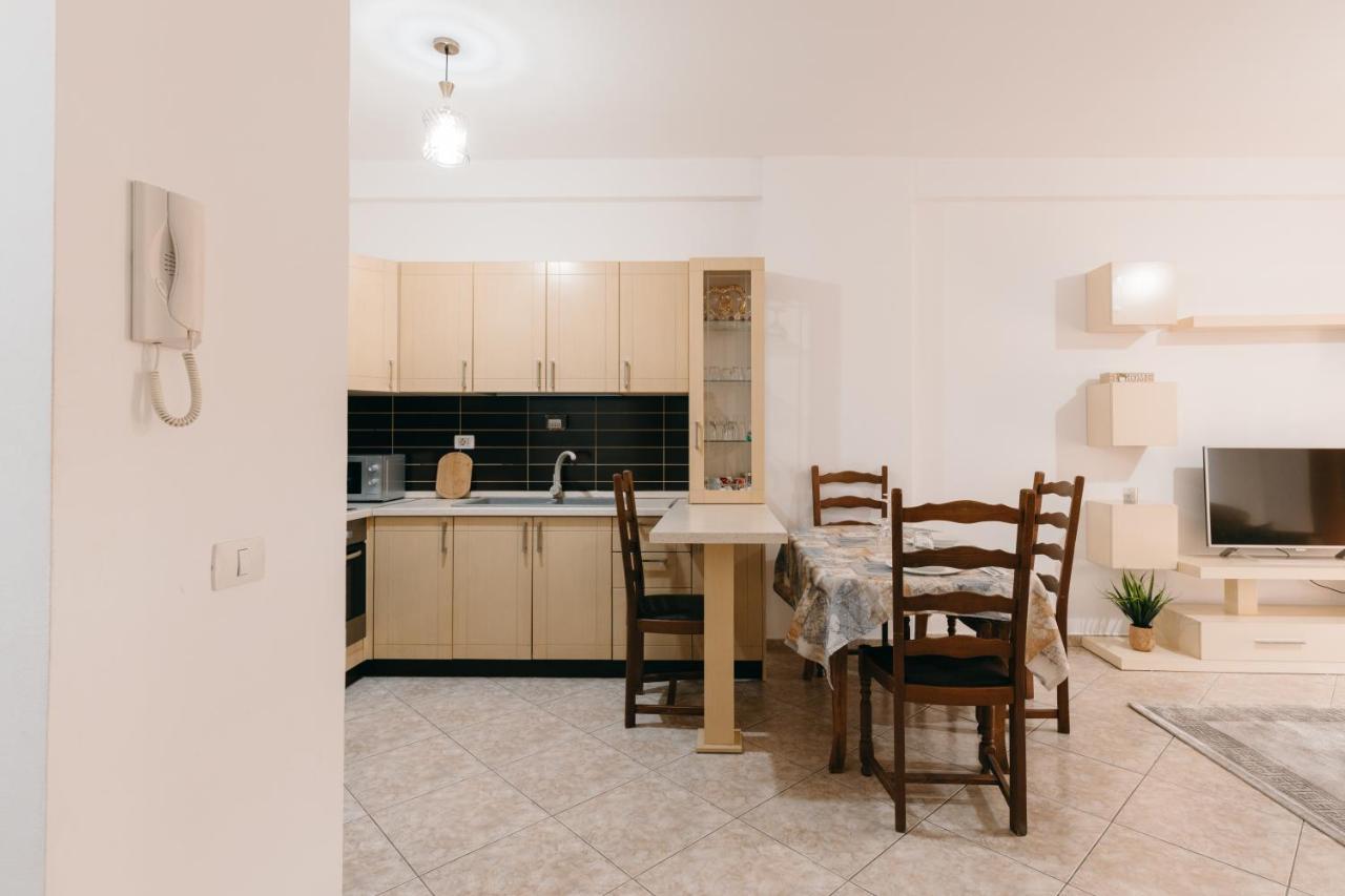Rs Place 1-Bedroom Apartment Tirana Buitenkant foto