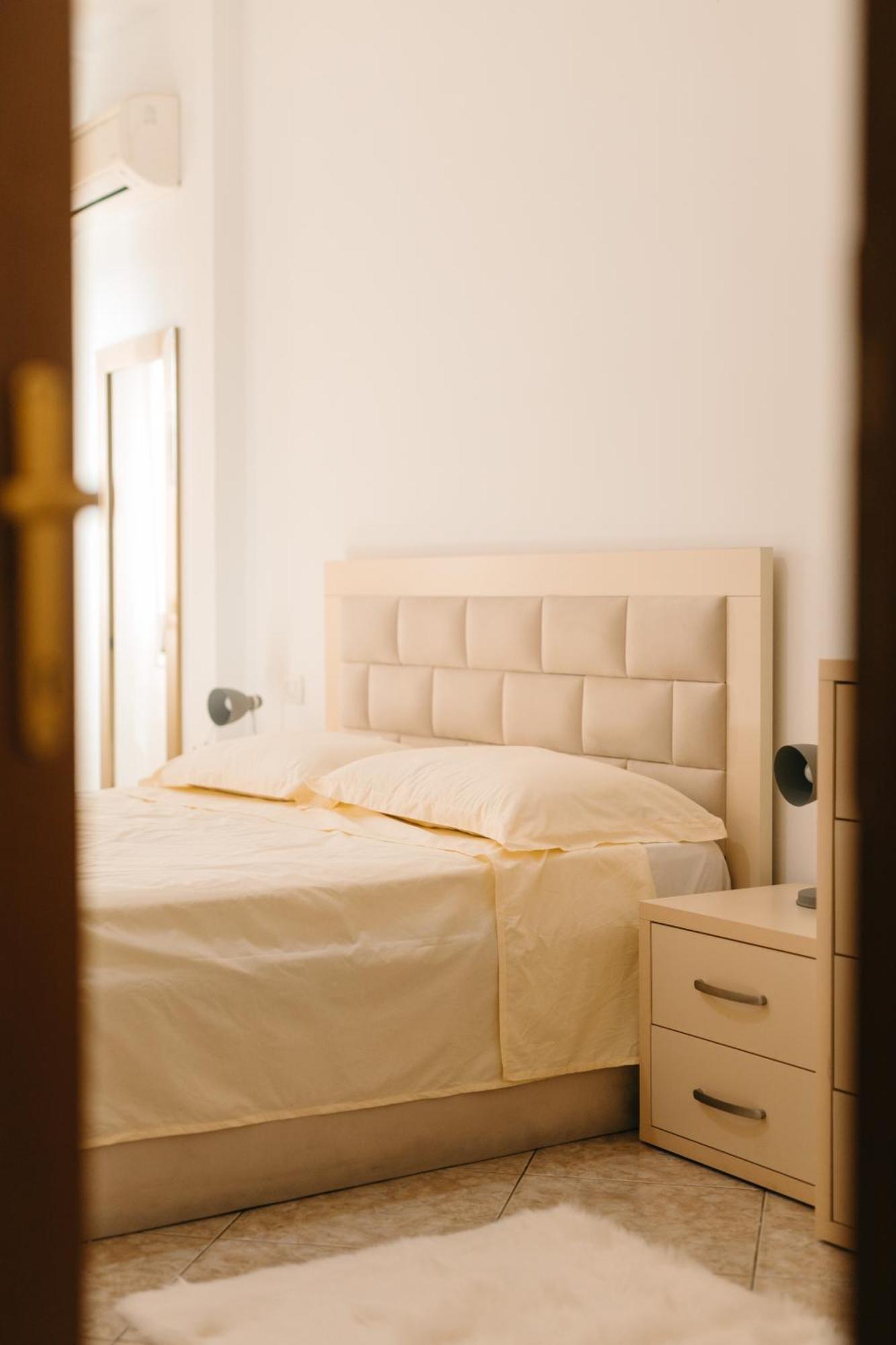 Rs Place 1-Bedroom Apartment Tirana Buitenkant foto